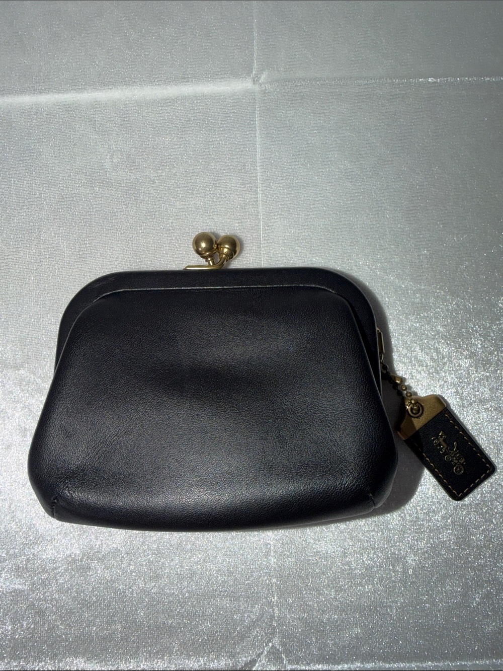 Vintage Coach Leather Kiss-Lock Wallet / Coin Purse